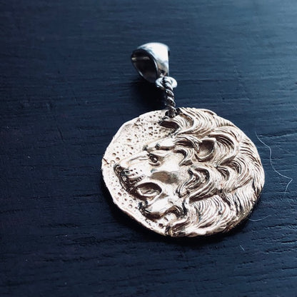 Lion coin Charm ~ Tinori Collection