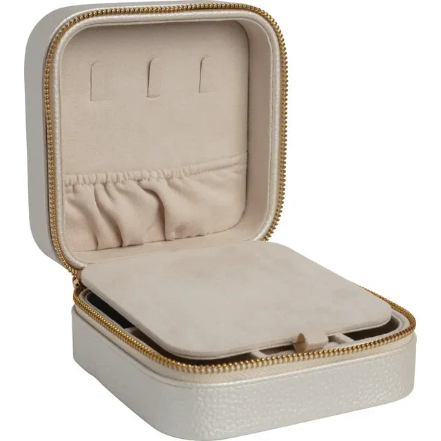 Leatherette Jewelry travel case